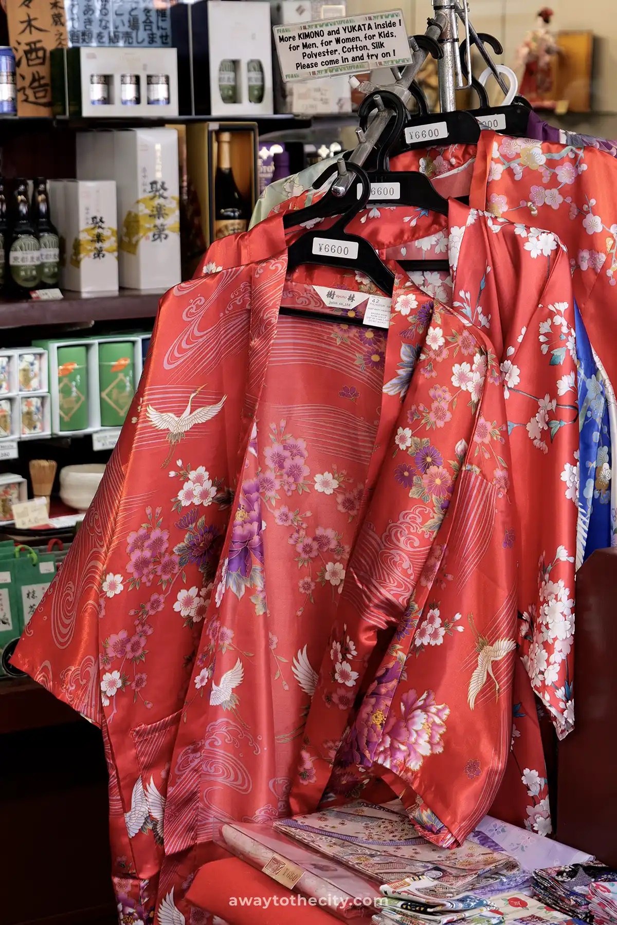 Những món quà lưu niệm từ Nhật Bản mà bạn thực sự muốn mang về nhà